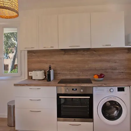 Appart Casa Flo Climatise Au Calme A Calvi A 2km De La Et Du Centre Καλβί
